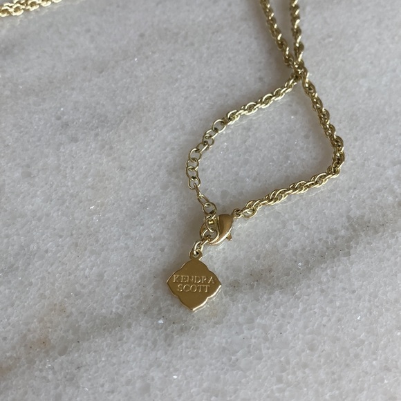 Kendra Scott | Rayne Gold Long Pendant Necklace - Picture 5 of 5